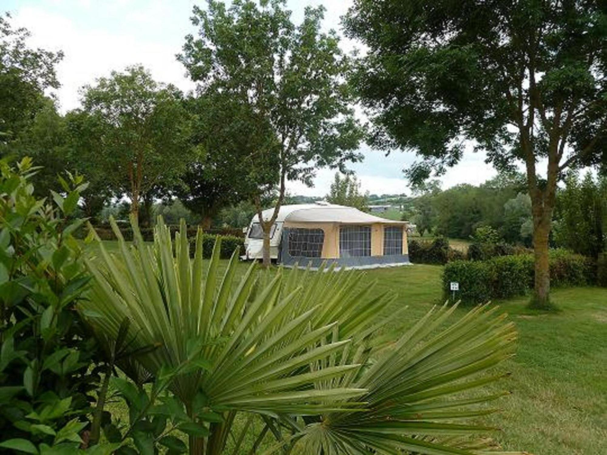 Camping Le Freche A L'Ane Pléboulle Exterior photo